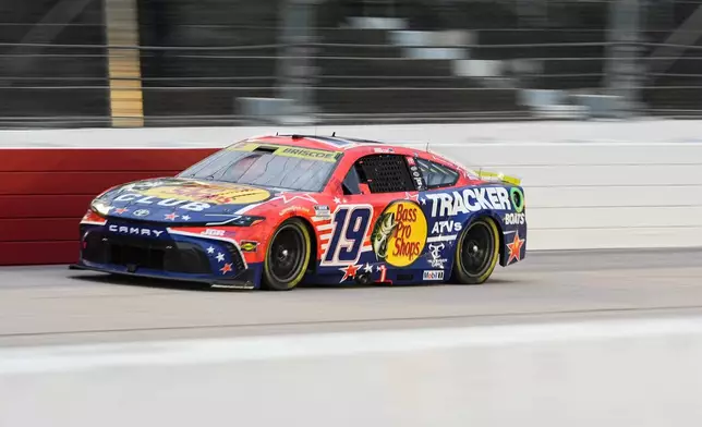 Chase Briscoe steers down the front stretch during a NASCAR Cup Series auto race Sunday, Sept. 6, 2026, in Darlington, S.C. (AP Photo/Matt Kelley)