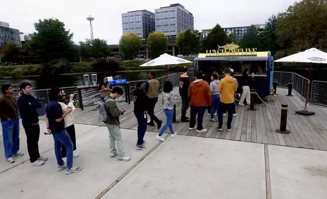 Seattle workers traded their desks for hands-on fishing lessons, custom outdoor swag, and complimentary Ready-to-Eat Tuna Bowls at Wild Planet's Lunch Offline Pop-Up.