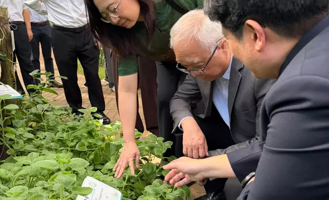 SEE visits Chinese Academy of Tropical Agricultural Sciences Source: HKSAR Government Press Releases