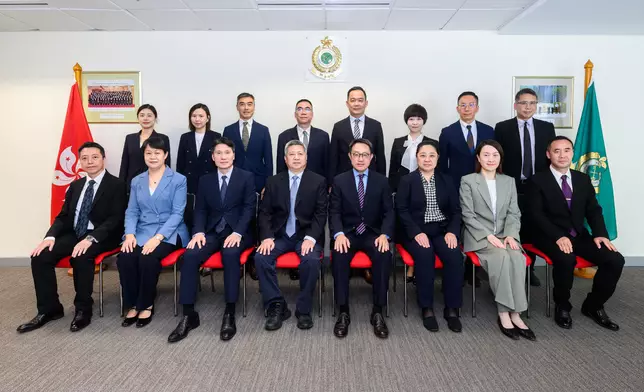 Commissioner of Customs and Excise meets Director General in Guangzhou Customs District Source: HKSAR Government Press Releases