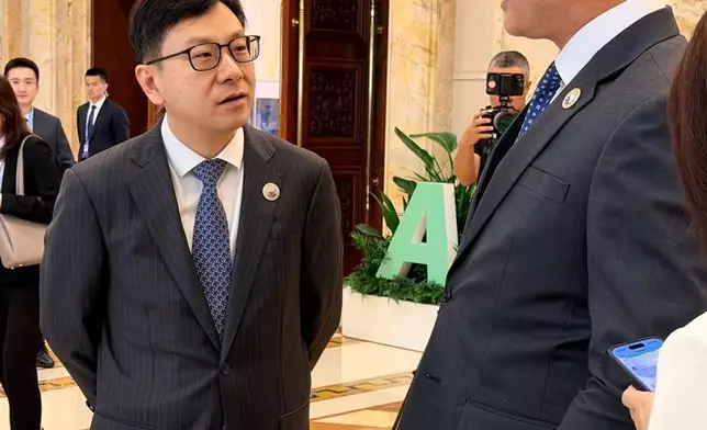 SLW attends 8th APEC Human Resources Development Ministerial Meeting in Nanjing Source: HKSAR Government Press Releases