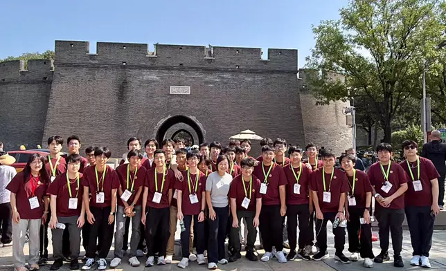 SED officiates at launch ceremony of first Mainland study tour of Citizenship and Social Development subject in Beijing Source: HKSAR Government Press Releases