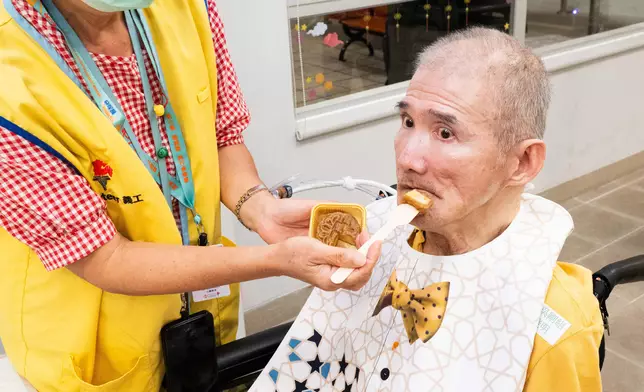 Healthcare workers and patients unite in Mid-Autumn Festival celebrations Source: HKSAR Government Press Releases