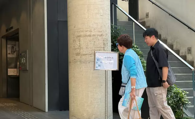 At the condolence venue in the Moreton Terrace Activity Centre, Causeway Bay, former Member of the Legislative Councillor and former Chairman of the Wan Chai District Council, Peggy Lam Pei Yu-dja, also payed her tribute to Tung on Friday. Photo by Bastille Post.