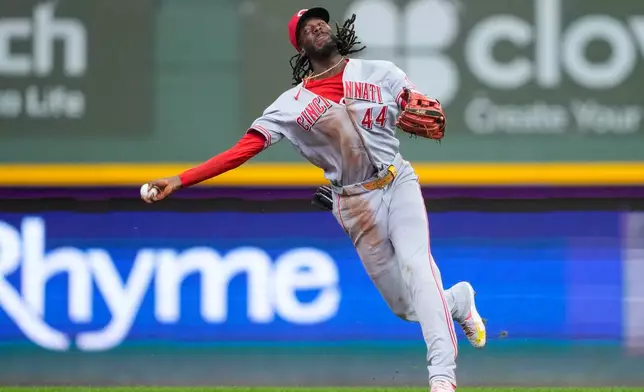 Cincinnati Reds shortstop Elly De La Cruz throws out Milwaukee Brewers' Luis Lara at first base during the fifth inning of a baseball game Sunday, Sept. 13, 2026, in Milwaukee. (AP Photo/Kayla Wolf)