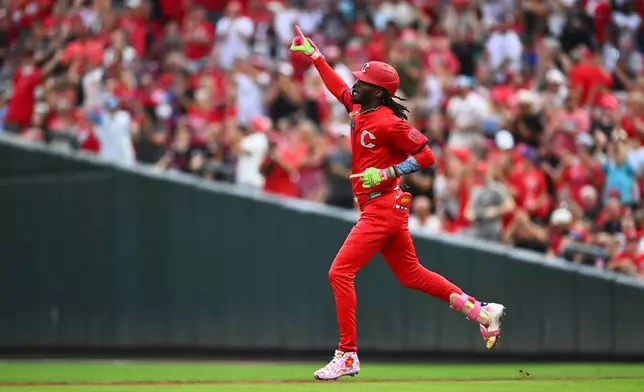 Cincinnati Reds' Elly De La Cruz (44) runs the bases after hitting a solo home-run during the first inning of a baseball game against the Milwaukee Brewers in Cincinnati, Saturday, Sept. 5, 2026. (AP Photo/Ben Jackson)
