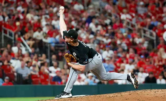 Chicago White Sox's Justin Jirschele delivers a pitch during the eighth inning of a baseball game against the St. Louis Cardinals Saturday, Sept. 12, 2026, in St. Louis. (AP Photo/Scott Kane)