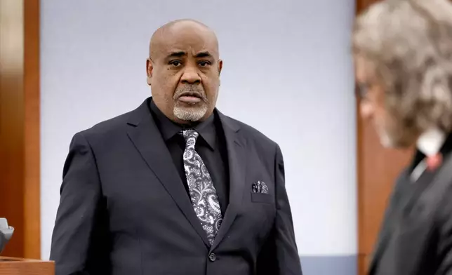 Duane Davis enters the courtroom before closing arguments in his murder trial, related to the 1996 killing of rapper Tupac Shakur, in Clark County District Court at the Regional Justice Center in Las Vegas, Monday, Aug. 31, 2026.. (Steve Marcus/Pool Photo via AP)