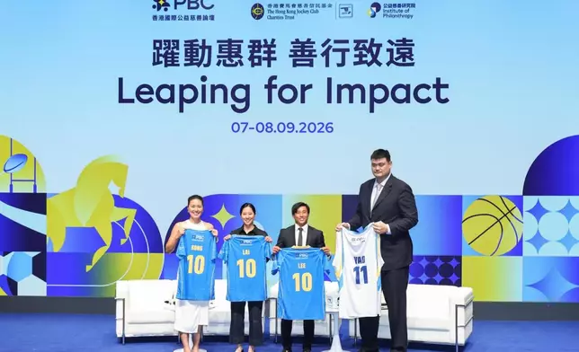 The forum’s closing plenary featured an intergenerational dialogue between a sport leader-turned-philanthropist and aspiring young athletes who want to drive change. The speakers were Yvette Kong, Founder and Chief Executive Officer of Arelyx and Olympic swimmer (1st left); Jacqueline Lai, Hong Kong, China equestrian team rider and Asian Games medallist (2nd left); and Cado Lee, two-time Asian Games gold medallist and a Hong Kong, China Rugby Sevens player (2nd right). The panel was moderated by Yao Ming, Founder and Chairman of the Yao Foundation (1st right)