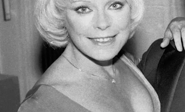 FILE - Elke Sommer poses at the Waldorf Astoria Hotel in New York on May 28, 1980. (AP Photo/Dave Pickoff, File)