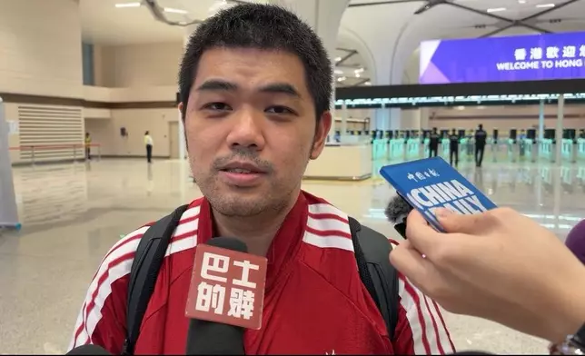 Hong Kong resident Mr. Chan rated the process as "OK" even with the manual counter. Photo by Bastille Post