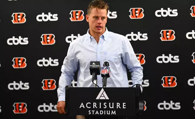 Cincinnati Bengals quarterback Joe Burrow talk during a news conference after an NFL football game against the Pittsburgh Steelers in Pittsburgh, Sunday, Sept. 27, 2026. (AP Photo/Justin Berl)