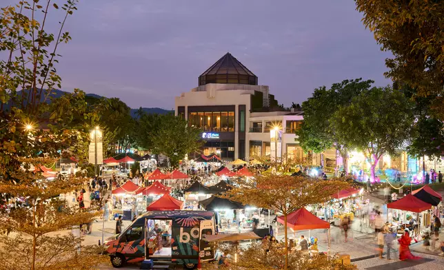 Halloween Night Market