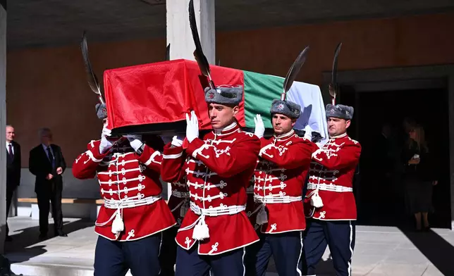 Bulgaria's military personnel carry a coffin with the remains of medieval ruler Czar Samuel during a handover ceremony, in Thessaloniki, northern Greece, Saturday, Oct. 3, 2026. (AP Photo/Giannis Papanikos)