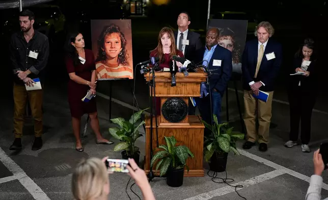 Media witnesses recount the moments before the execution of Christa Pike was halted Wednesday, Sept. 30, 2026, in Nashville, Tenn. (AP Photo/George Walker IV)