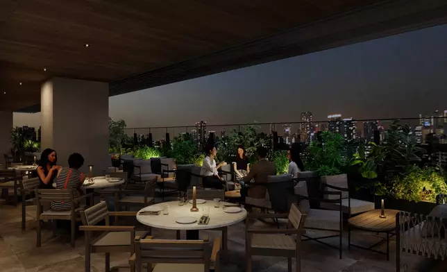 Rooftop Bar: 13th-floor rooftop bar with panoramic views of Shinjuku Gyoen National Garden