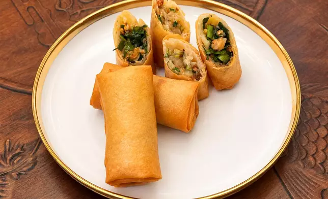 Ho Ho Chak's “Chiu Chow Style” Spring Rolls: Inspired by two beloved expressions of Teochew cuisine: stir-fried chives and clam meat, and classic Chiu Chow dumplings, creatively reimagining a time-honoured flavour.
