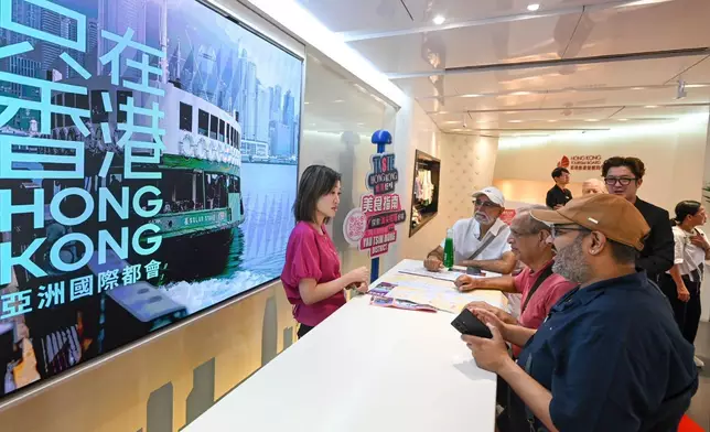 Commissioner for Tourism visits tourist attractions during National Day Golden Week of Mainland Source: HKSAR Government Press Releases
