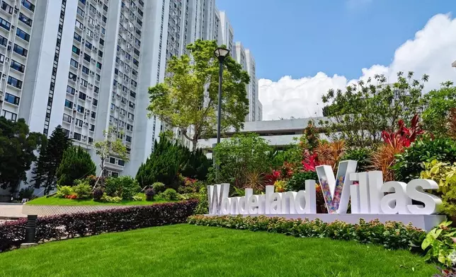 16 private properties receive Gold Awards for best landscape design and maintenance Source: HKSAR Government Press Releases