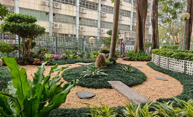 16 private properties receive Gold Awards for best landscape design and maintenance Source: HKSAR Government Press Releases