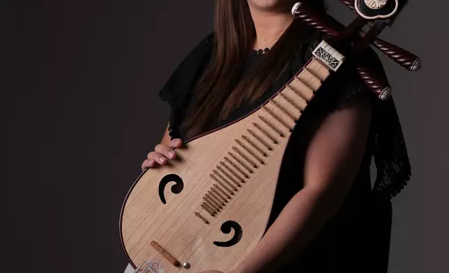 LCSD's "Hong Kong Artists" Series to present Dizi Recital by Candy Yau Kwan-lam in November Source: HKSAR Government Press Releases