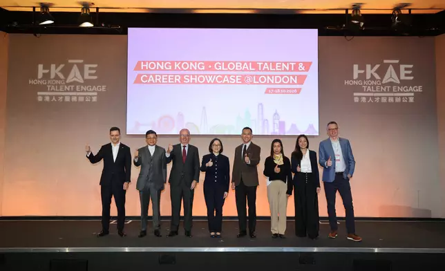 Hong Kong Talent Engage (HKTE) held the "Hong Kong • Global Talent & Career Showcase" in London, the United Kingdom, on October 17 and 18 (London time) to introduce to local international talent the career prospects in Hong Kong and the Chinese Mainland so as to attract them to come to pursue their development. Photo shows the Commissioner for the Development of the Guangdong-Hong Kong-Macao Greater Bay Area, Miss Pamela Lam (fourth left); the Director of HKTE, Mr Felix Chan (fourth right); the Director-General of the Hong Kong Economic and Trade Office in London, Miss Fiona Chau (third right); and other forum speakers. Source: HKSAR Government Press Releases