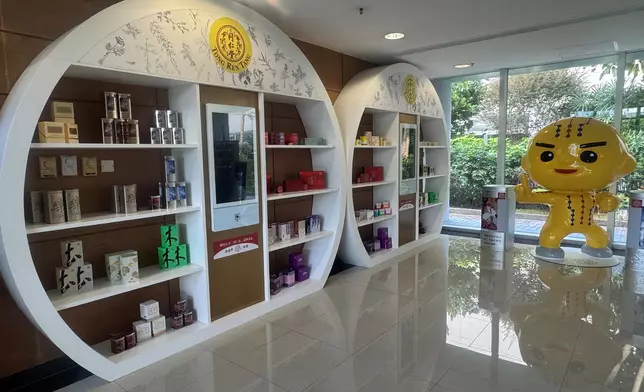Government announces rollout of new batch of signature tourism projects by Working Group on Developing Tourist Hotspots Source: HKSAR Government Press Releases