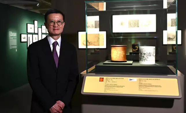 HKMoA receives donation of artefacts from Hua-e Jiaohui Lou collection and launches new exhibition Source: HKSAR Government Press Releases