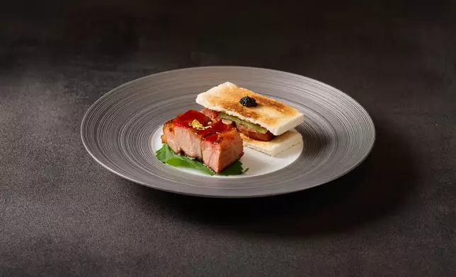 Sun Tong Lok's Angus Beef & Yunnan Ham Toast with Barbecued Iberian Pork: Featuring the rib section of U.S. grain-fed beef loin, renowned for its even marbling and succulent tenderness, this dish is paired with crispy toast for a delightful contrast in texture. The char siu is made with premium Iberian black pork, delivering an intense nutty aroma and distinctive acorn-fed richness that lingers on the palate.