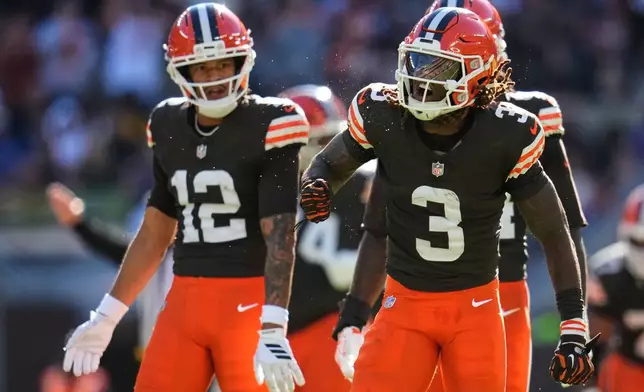 Cleveland Browns wide receiver Jerry Jeudy (3) celebrates after completing a catch during the second half of an NFL football game against the Baltimore Ravens in Cleveland, Sunday, Oct. 18, 2026. (AP Photo/Sue Ogrocki)