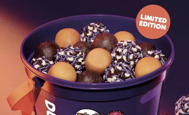 Dunkin’s Halloween MUNCHKINS® Bucket returns with an all-new glow-in-the-dark purple design, with $2 from every bucket sold benefiting the Dunkin’ Joy in Childhood Foundation®.