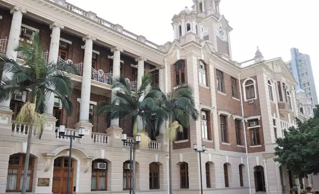 香港大學連續兩年榮居亞洲第二，在本地大學中排名繼續居首。