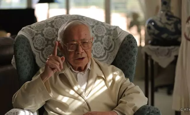 許家屯接受訪問（圖片來源：香港電台中文新聞頻道網站）