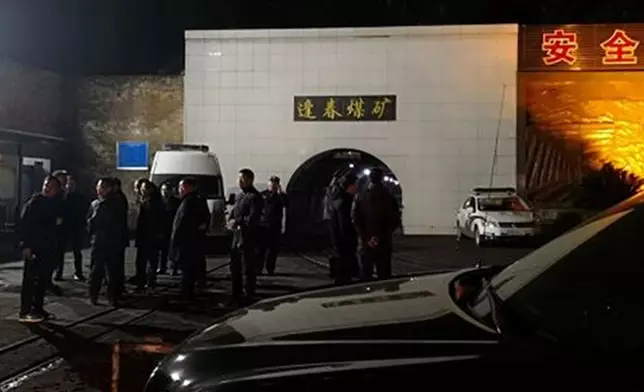 大批救援人員趕到場。網上圖片