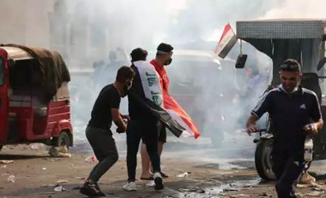 示威抗議引發衝突。新華社圖片。