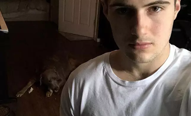 邁克爾格里(Michael Gerry) 直播一整年他的生活。網上圖片