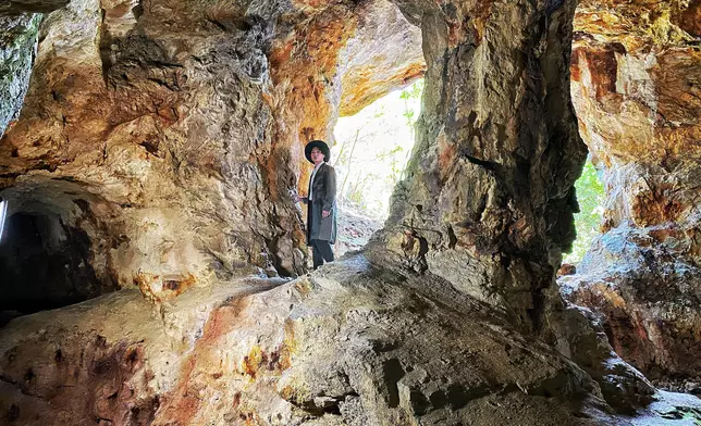 Jer在鄰近邊境的蓮i麻坑礦洞為新歌MV取景，確實有種與世隔絕感覺。