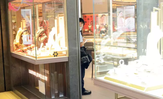 警方正在場調查事件。