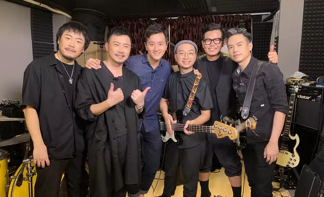 野佬5位成員接受Edmond訪問，（左起）阿銘、小胡、何兆基（Chris）、 Wilson及阿康。