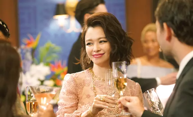 徐若瑄飾演長女Bridget，這位表面高傲的名媛實則卻愛上身份地位不匹配的人。