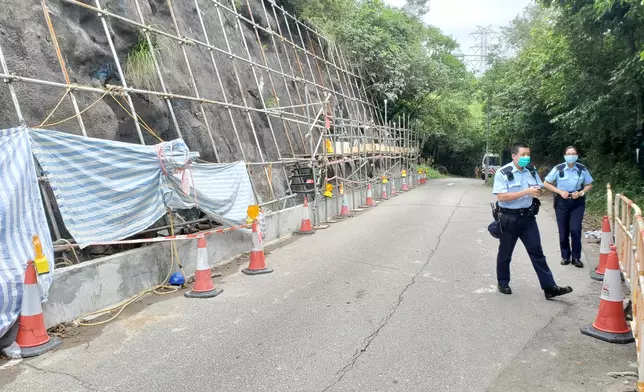 現場一段斜坡護土牆。