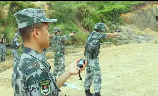 解放軍駐港部隊影片截圖
