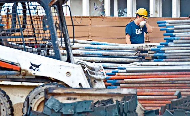 建造業議會聯同香港建造商會研究要求出入工地的工人必須出示檢測陰性結果證明。資料圖片