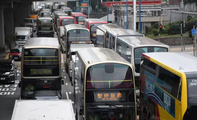 九龍東新增巴士小巴線 (資料圖片)