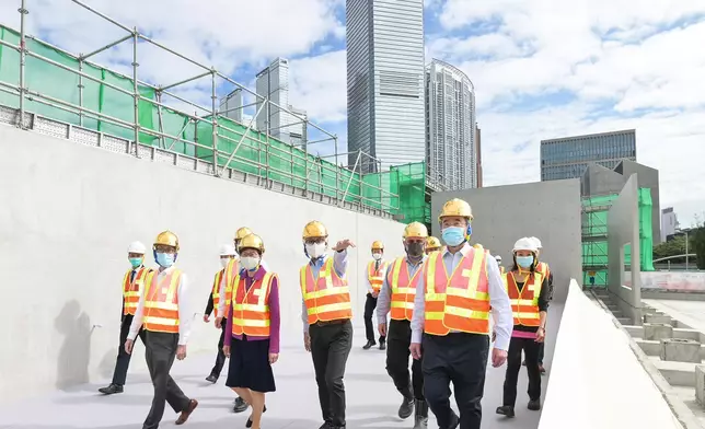 林鄭月娥視察博物館工程項目進度。政府新聞處圖片