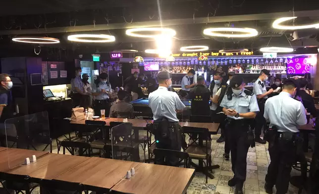 警方在中區加強巡查酒吧和食肆。