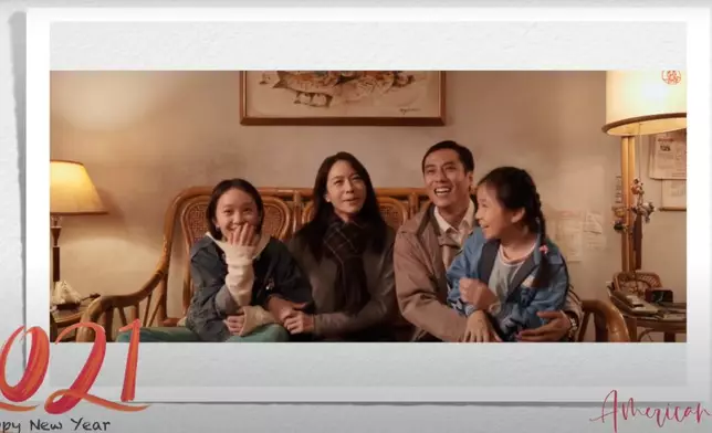 林嘉欣離開台灣前，與戲中的一家人錄製了歡樂新年影片。