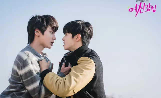 「李修豪」和「韓書竣」由網漫爭到去戲劇世界（網上圖片）