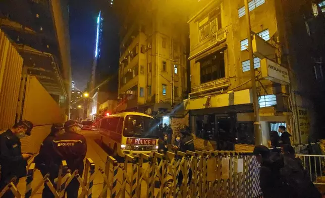 警員到油麻地長樂街志和街一帶設封鎖線。