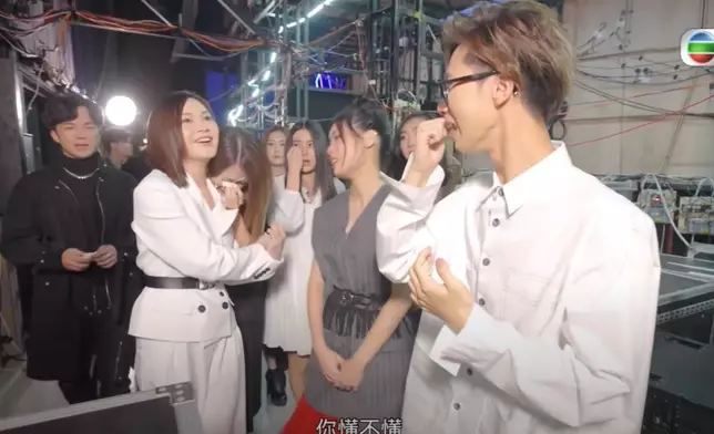 眾學員都不捨爆喊，Lolita反過來安慰大家。